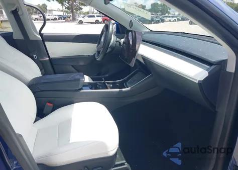 2020 Tesla Model Y Long Range Dual Motor All-Wheel Drive z USA, uszkodzony, nr VIN 5YJYGDEE8LF040956